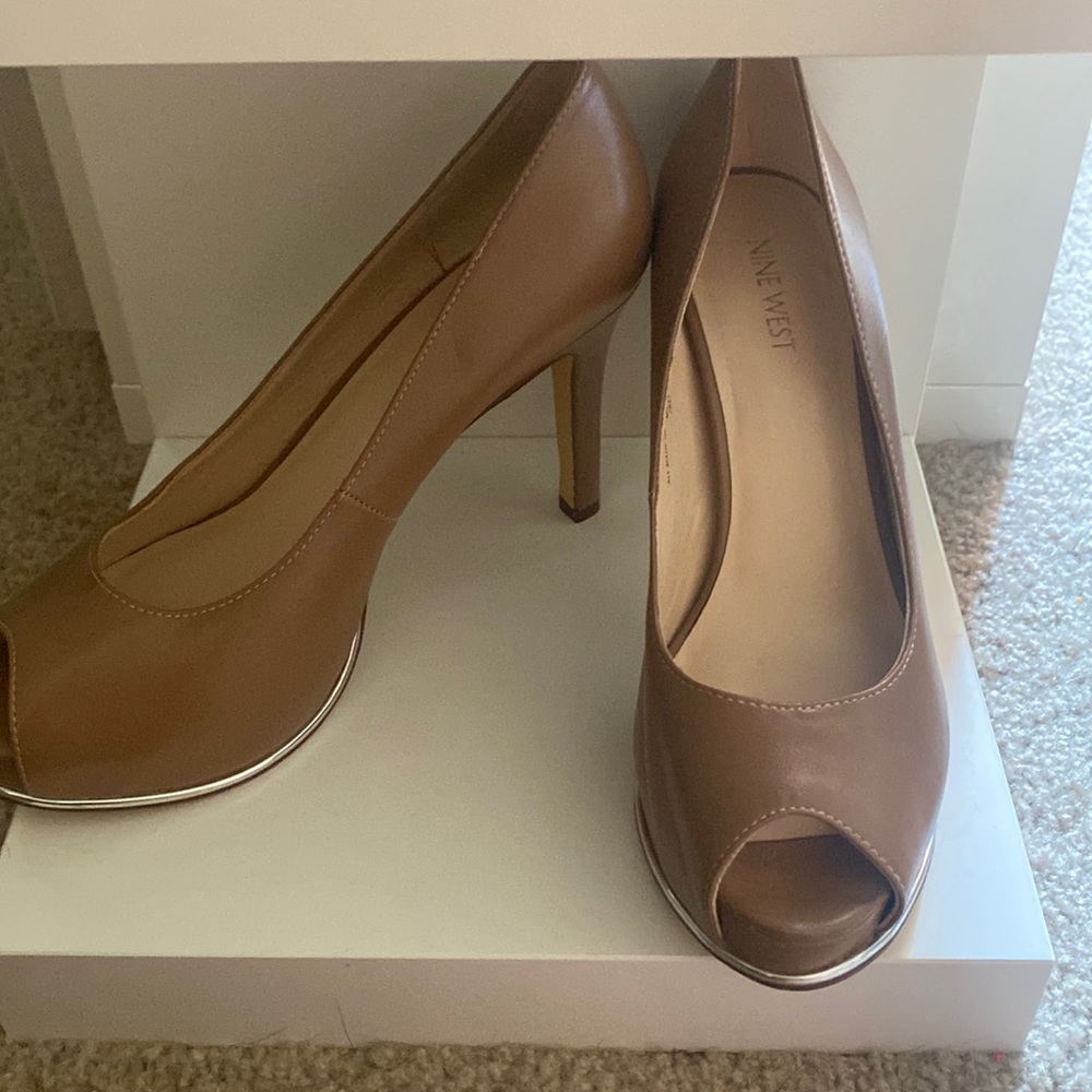 Peep Toe heels